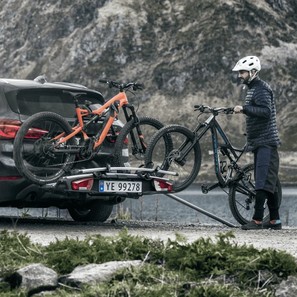 Велокрепления на фаркоп Платформа на фаркоп Thule VeloSpace XT для 2-х велосипедов 938 Black THULE Платформа на фаркоп Thule VeloSpace XT для 2-х велосипедов 938 Black THULE