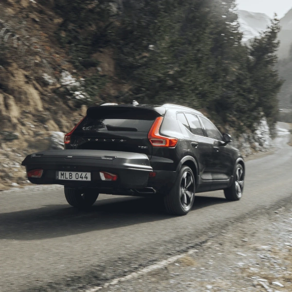 Багажники на фаркоп Бокс на фаркоп Thule Arcos M THULE Бокс на фаркоп Thule Arcos M THULE