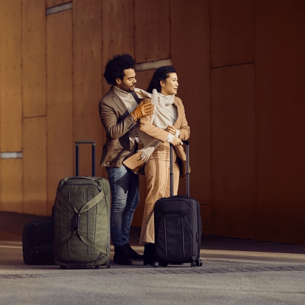 Повседневные сумки Спортивная сумка на колесах Thule Crossover 2 Wheeled Duffel 76cm/30", 87L, Dress Blue THULE Спортивная сумка на колесах Thule Crossover 2 Wheeled Duffel 76cm/30", 87L, Dress Blue THULE