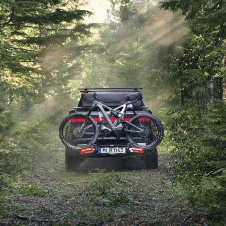 Платформа на фаркоп Thule Epos для 3-х велосипедов 979