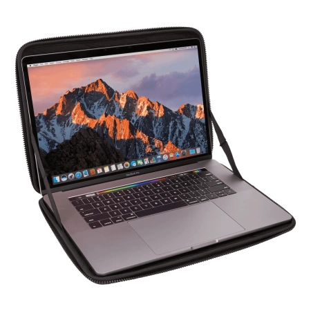 Thule Gauntlet MacBook Pro15 Black